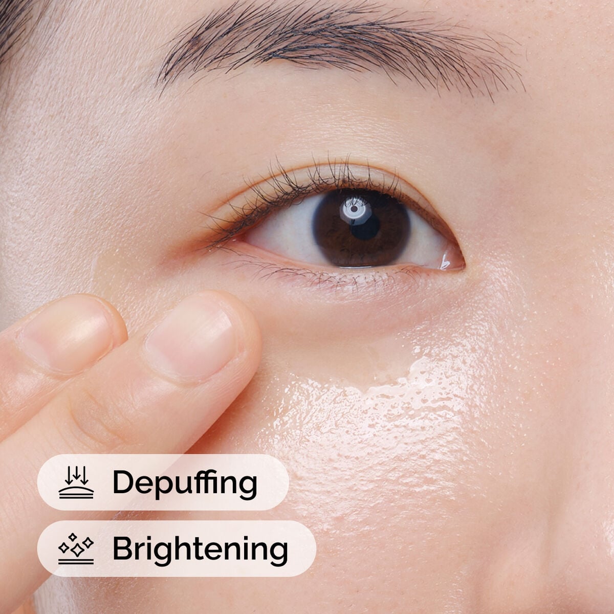caffeine-solution-5-egcg-eye-serum-g7 ord-caffeine-solution-egcg-model-application-with-benefits.jpg