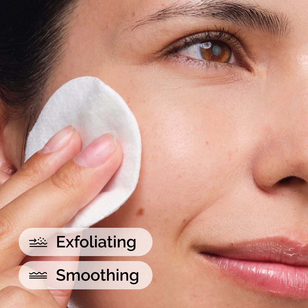 glycolic-acid-7-exfoliating-toner-x7 ord-glycolic-acid-exfoliating-toner-model-application-with-benefits.jpg